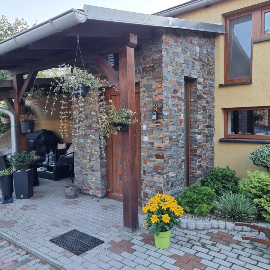 235 - 3 Apartment