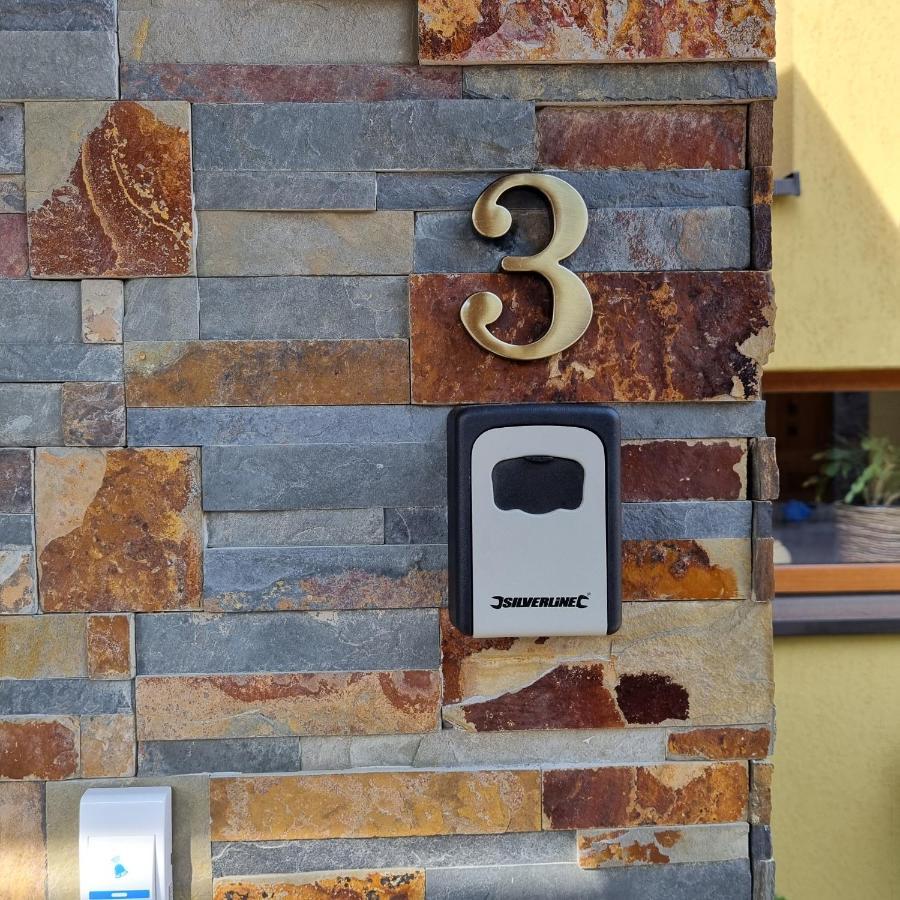 Apartment 235 - 3