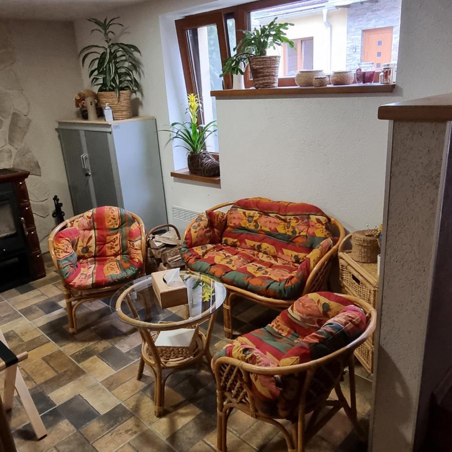 235 - 3 Apartment *