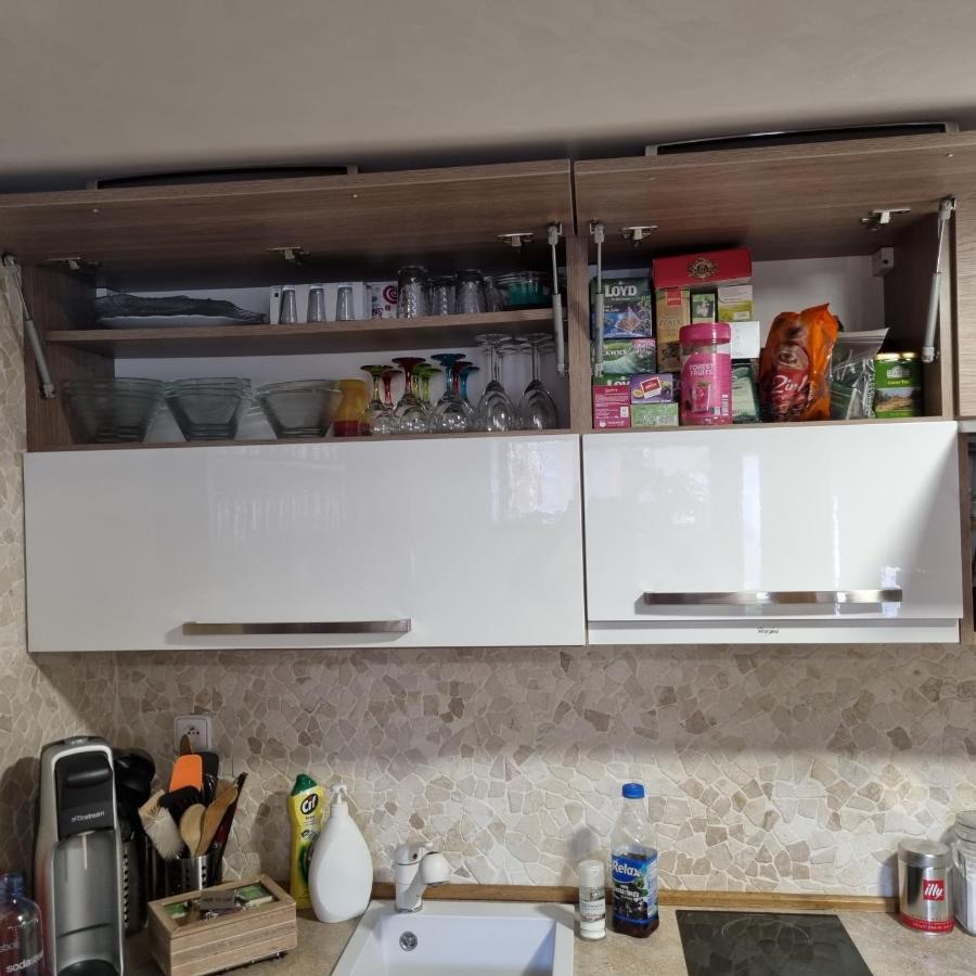 235 - 3 Apartment *